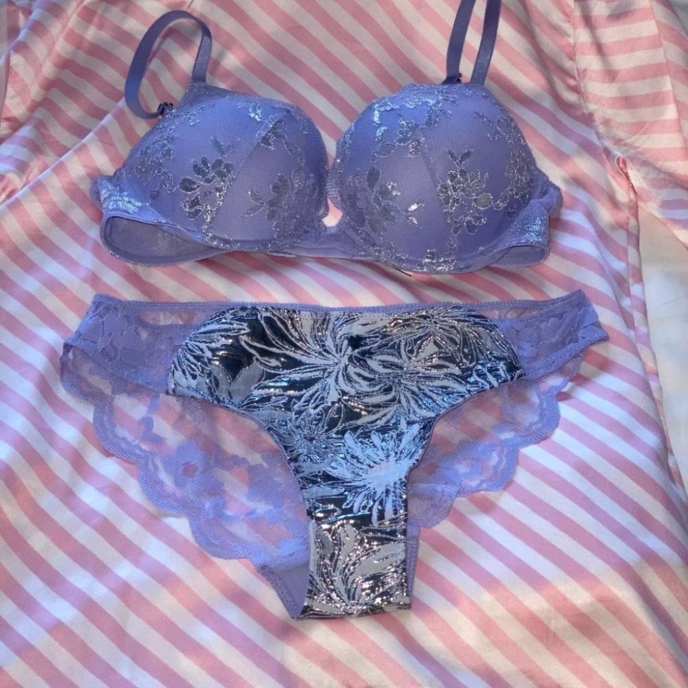 Victorias Secret Dream Angels 32C Bra Small Panty Set Blue Silver Metallic Lace
